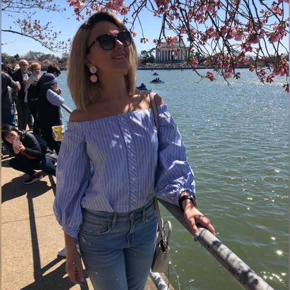 Navarte Cold Shoulder top - Picture 2 of 3